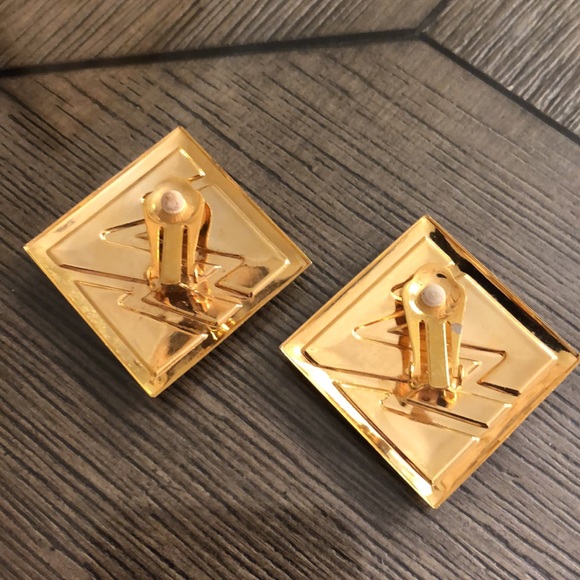 Vintage Lightening Zig Zag Red & Ivory Clip Earrings - Picture 5 of 12